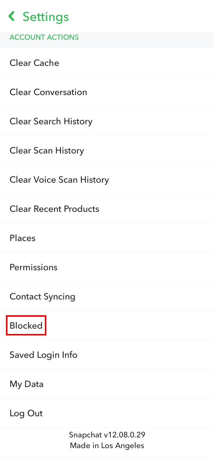W menu Ustawienia przewiń w dół i dotknij opcji Zablokowane. | Jak odblokować kogoś na Snapchacie i dodać go z powrotem