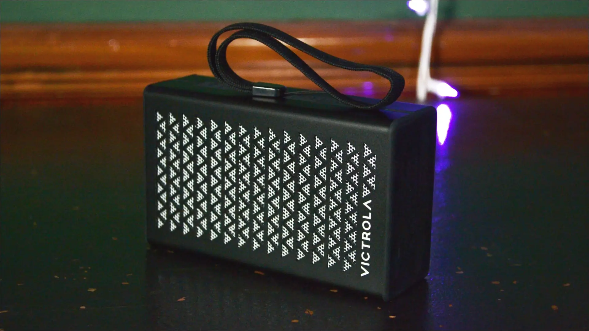 Victrola Music Edition 1 リストストラップ付き