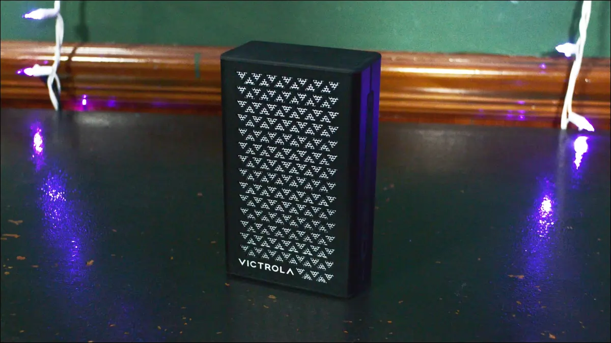 机の上の Victrola Music Edition 1