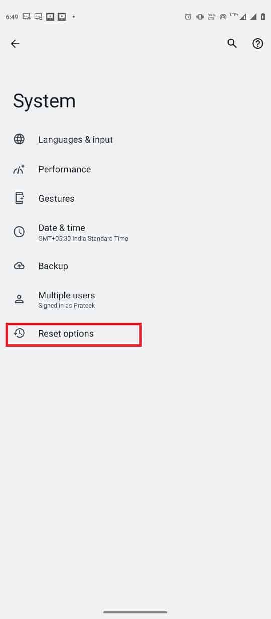 zlokalizuj i dotknij opcji Resetuj. Napraw Google dla Androida pokazuje problem offline