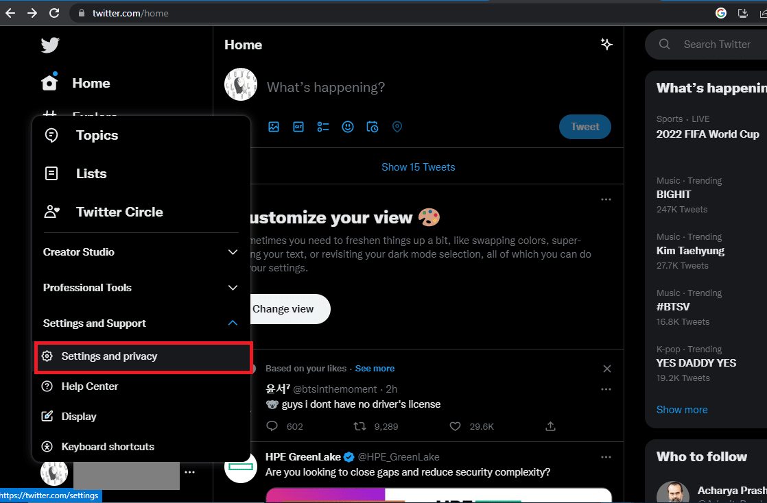 Passare a Impostazioni e privacy. Come eliminare un account Twitter sospeso