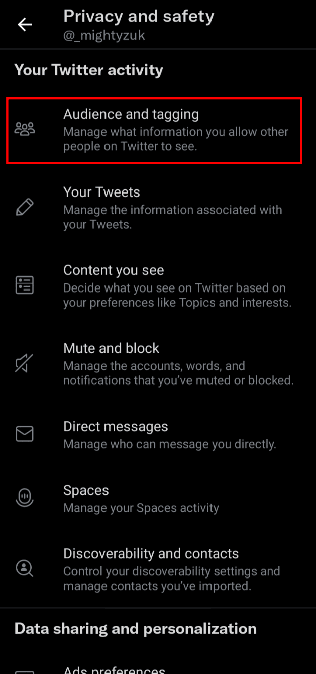 Atingeți Audiență și etichetare. | Pot dezactiva atingerea dublă a like-ului în Twitter?