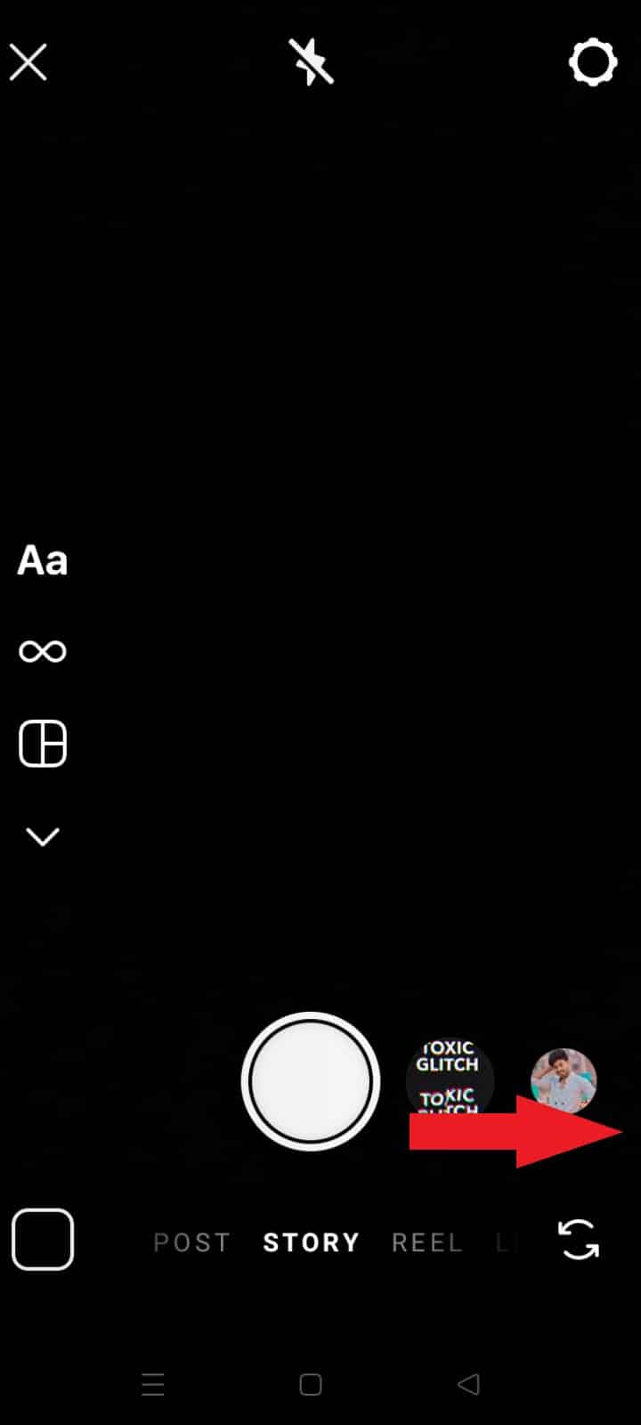 Deslize pela lista de filtros disponíveis como predefinições na tela até chegar ao final da lista.
