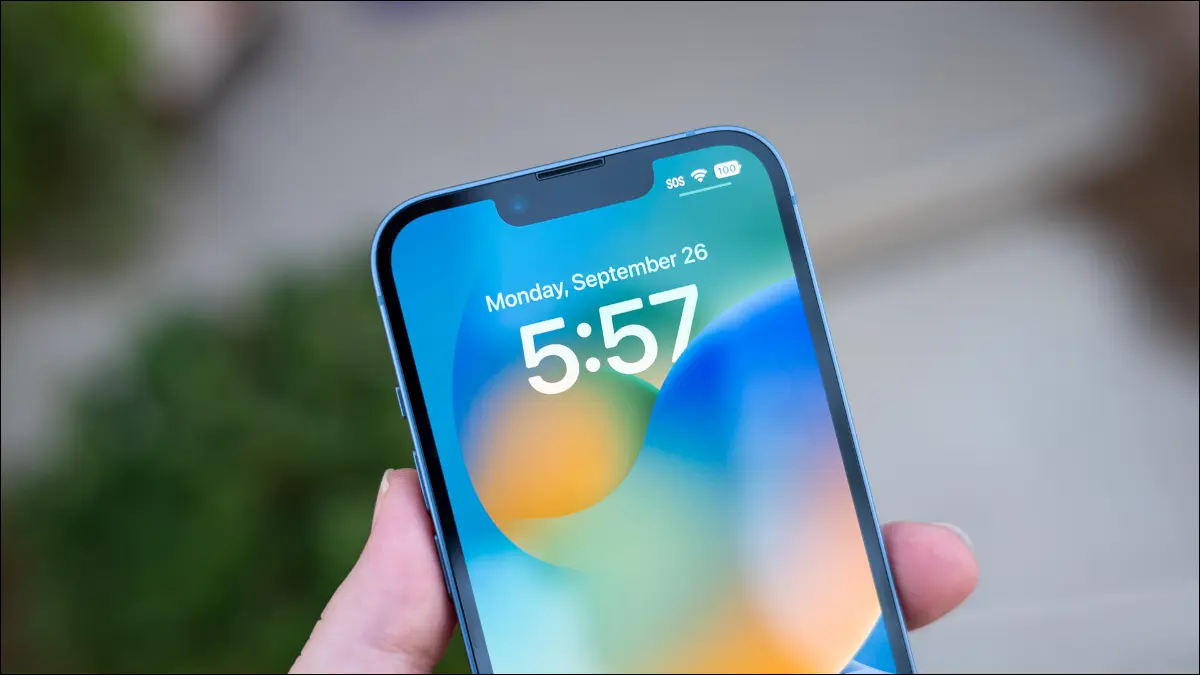 الشاشة الأمامية لجهاز iPhone 14