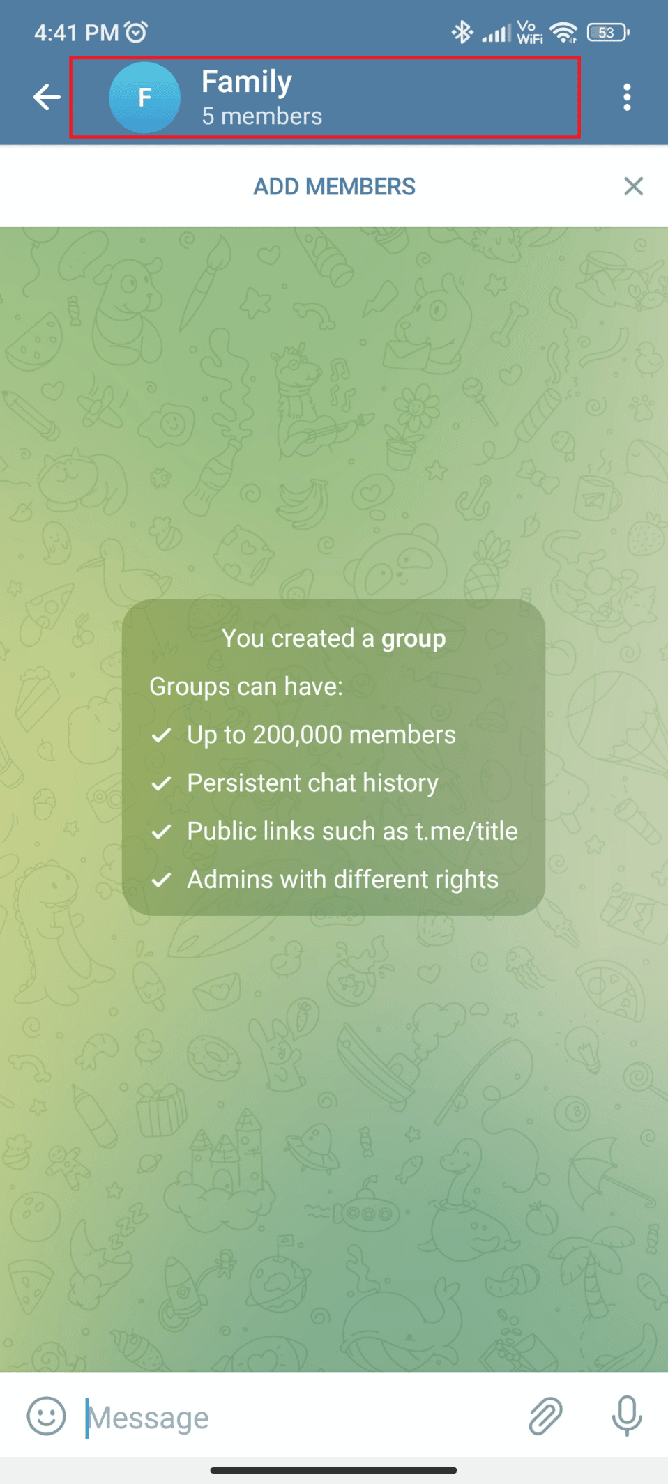 点击群组名称。如何在 Telegram 群组中添加成员