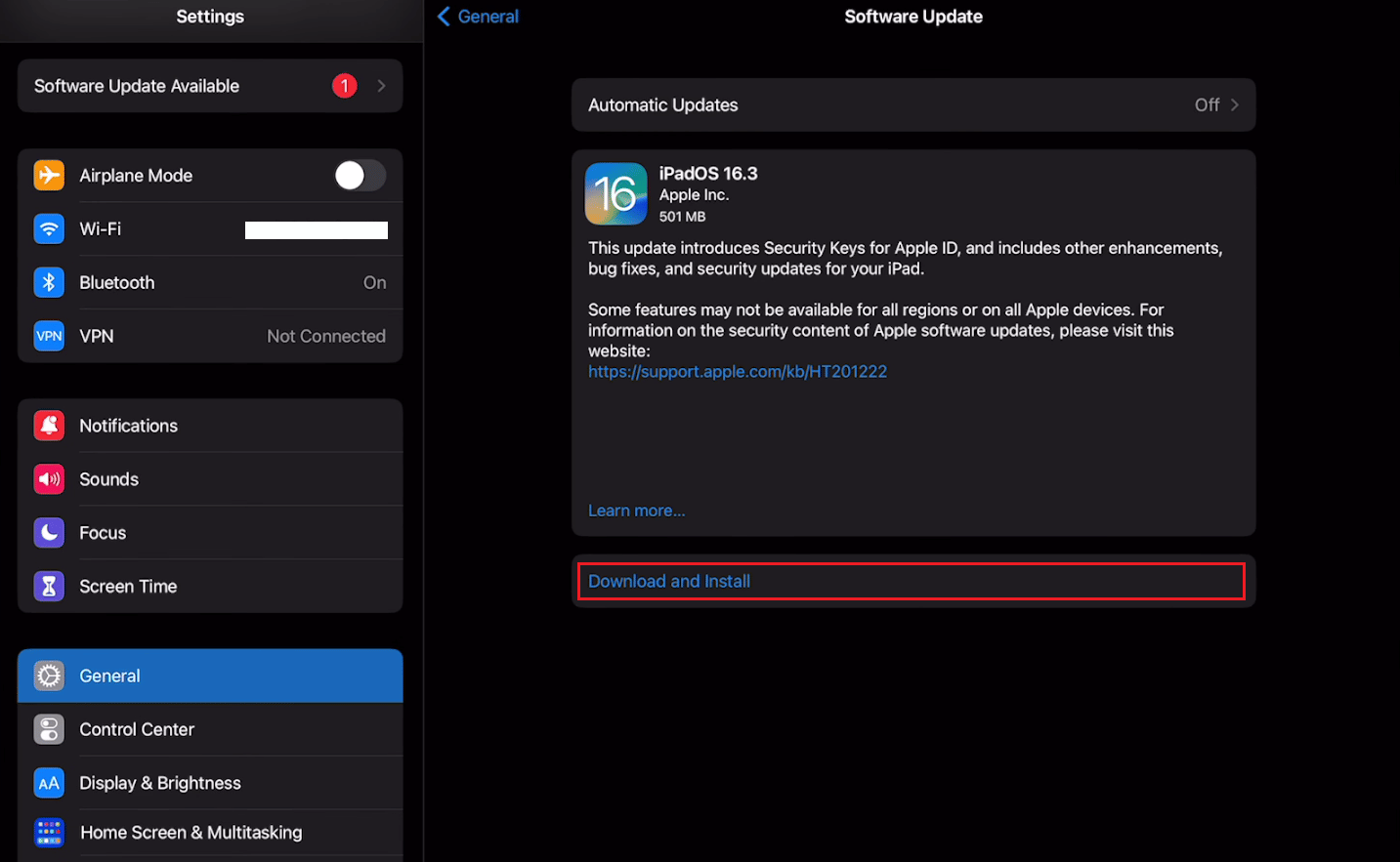 Toque la opción Descargar e instalar para actualizar su iPadOS a la última versión