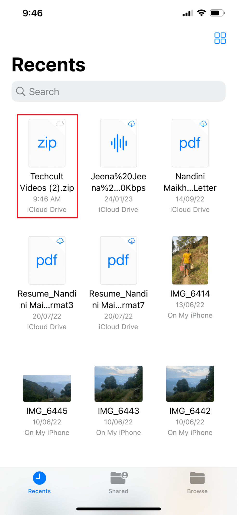 ZIPファイルをタップして開きます