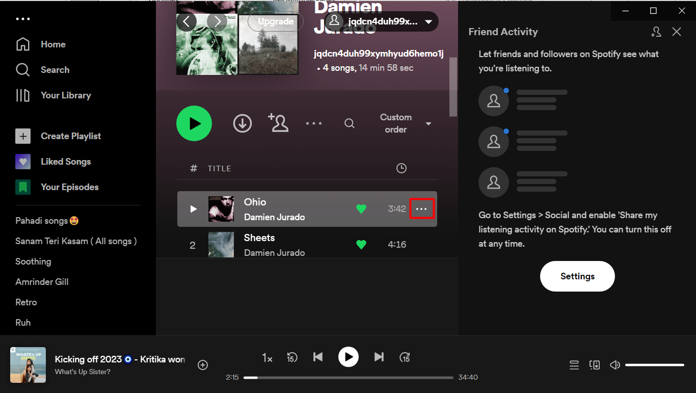 Spotify에서 속도를 늦추고 싶은 노래 옆에 있는 세 개의 점을 클릭합니다.