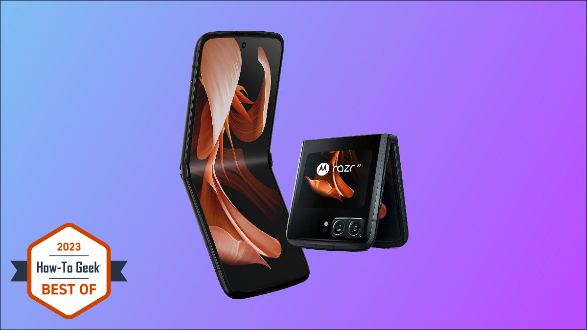 Razr 2022 auf lila Hintergrund