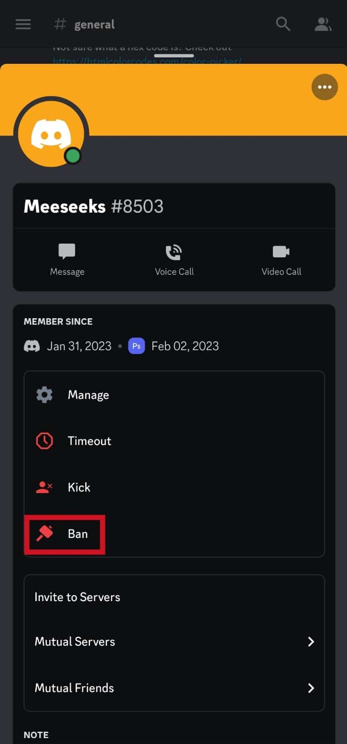 Tippen Sie auf die Option Sperren. So entfernen Sie jemanden aus der Discord-Gruppe