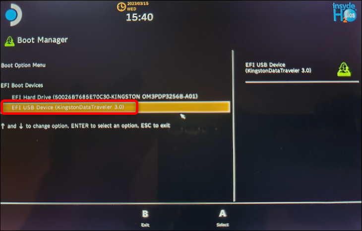 Wählen Sie im Steam Deck Boot Manager Ihr USB-Flash-Laufwerk aus und drücken Sie die Taste „A“, um das darauf gespeicherte SteamOS-Wiederherstellungsabbild zu starten
