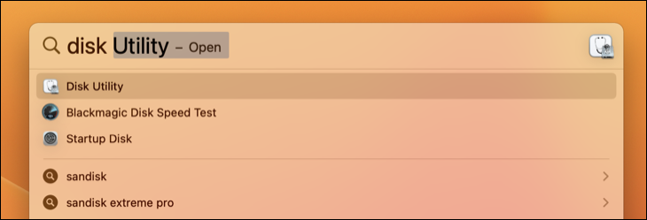 Căutarea utilitarului de disc macOS cu Spotlight