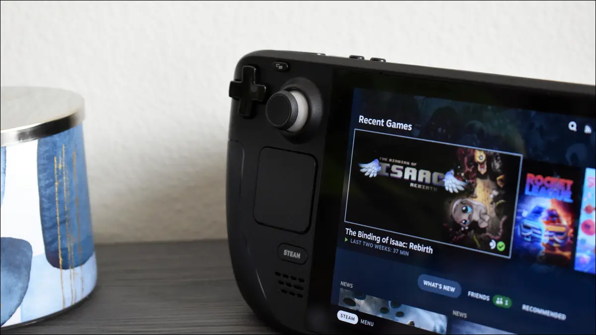Steam デッキの左側のコントローラーとボタン