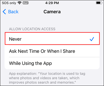 写真の GPS メタデータを無効にする iPhone の設定。