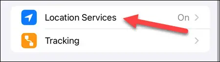 Selectați „Servicii de localizare”.