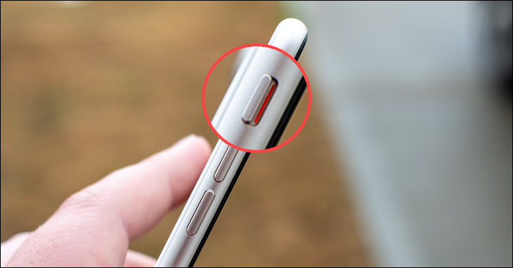 iPhone كتم التبديل.