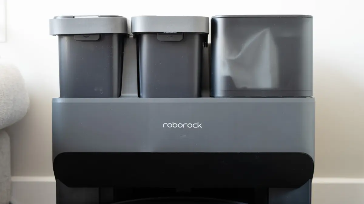 Gros plan de la station d'accueil Roborock S7 Max Ultra