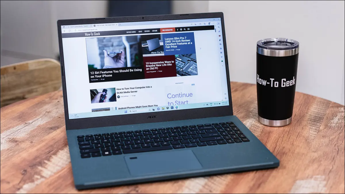 Acer Aspire Vero 15 2023 installé sur un bureau