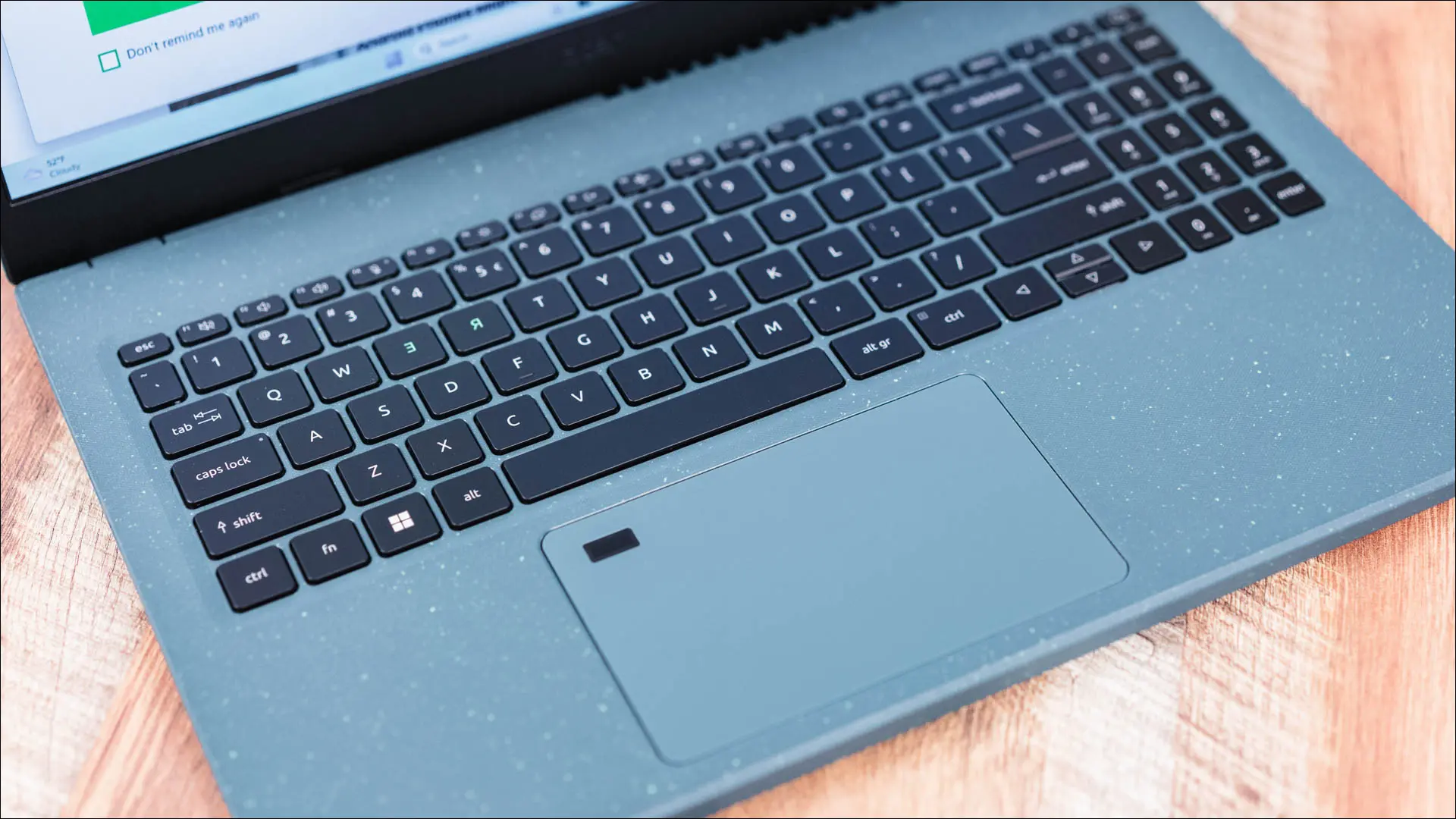 Clavier et trackpad sur l'Acer Aspire Vero 15-
