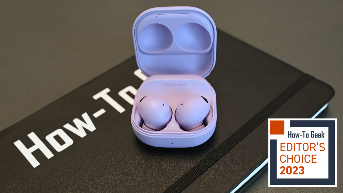 O Galaxy Buds2 Pro em seu estojo